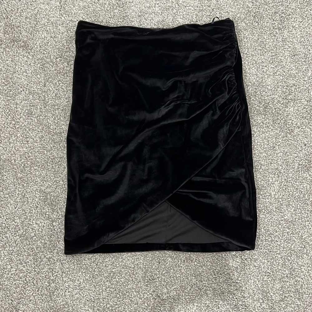 Kittenish Black velvet skirt